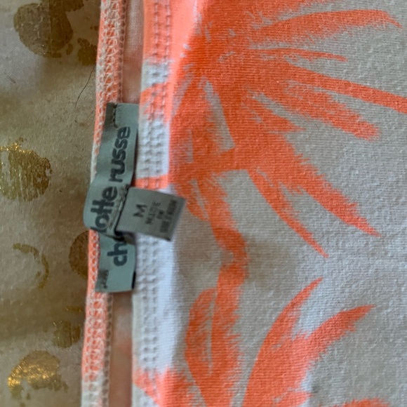 Palm Tree Charlotte Russe Crop top 🌴 - Picture 2 of 3